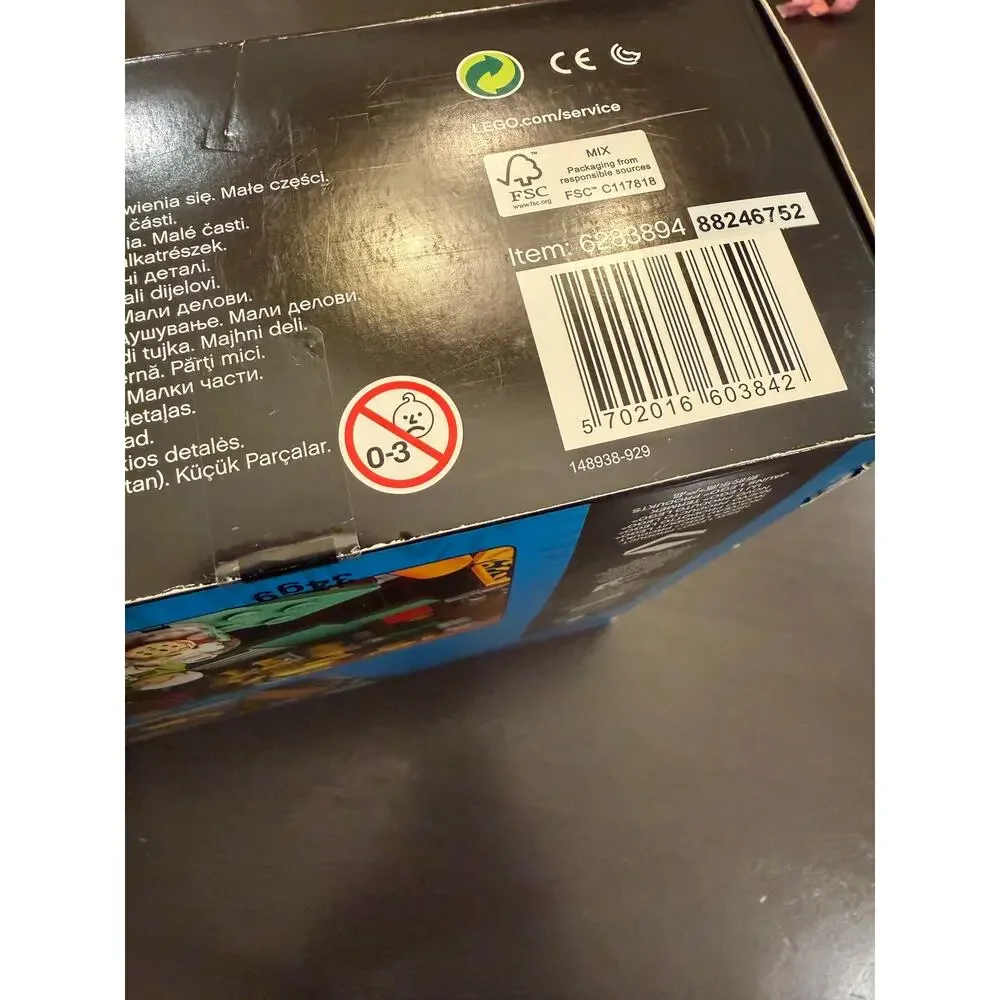 LEGO Ideas Friends Central Perk 21319 Retired 1070 Pieces New Sealed